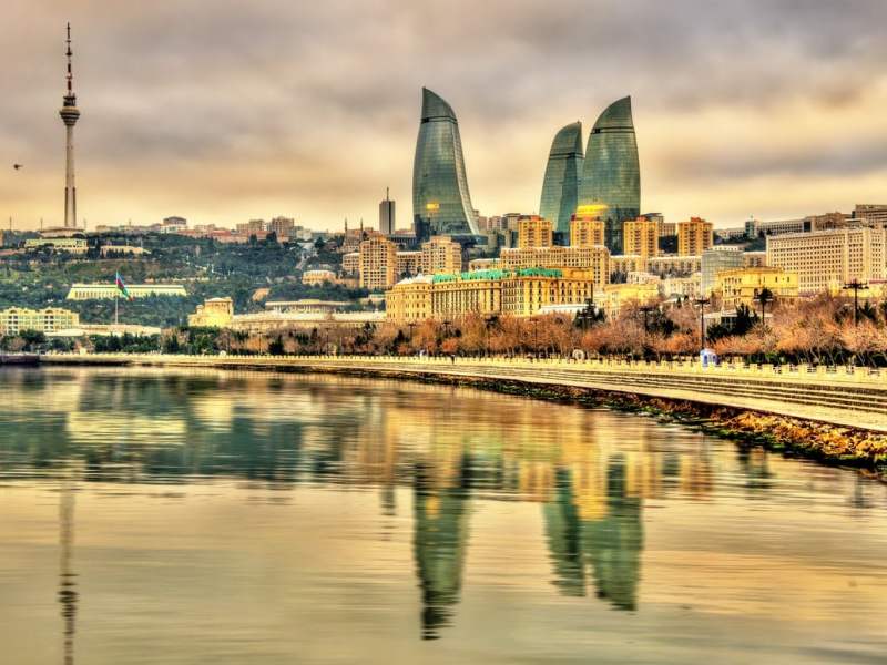A Serendipitous Guide to Baku’s Streets & Local&nbsp;Neighbohoods