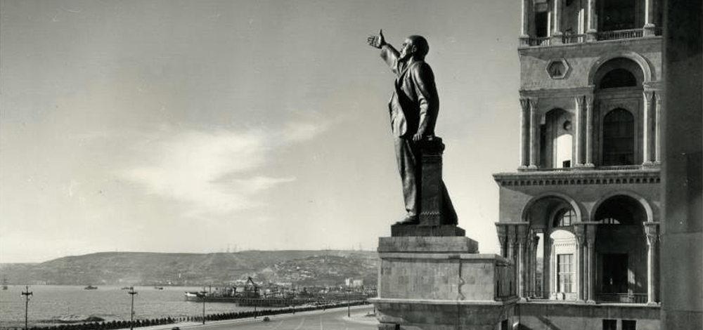 Soviet Architecture Tour in Baku